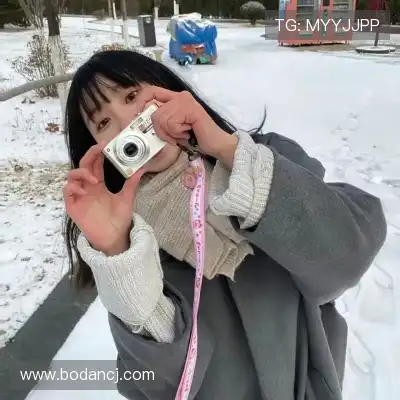 孔铃媚
